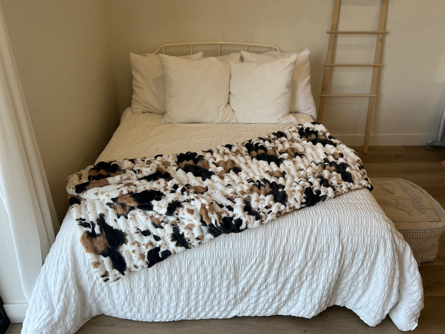 Brown Cow Blanket - PRESALE - SHIPPING MID NOVEMBER