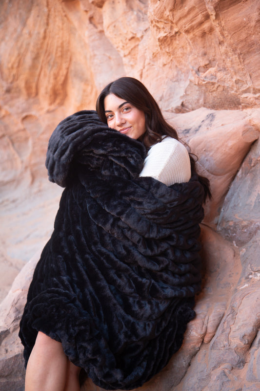 Redefining Luxury with Affordability: The Lux Blanket Story